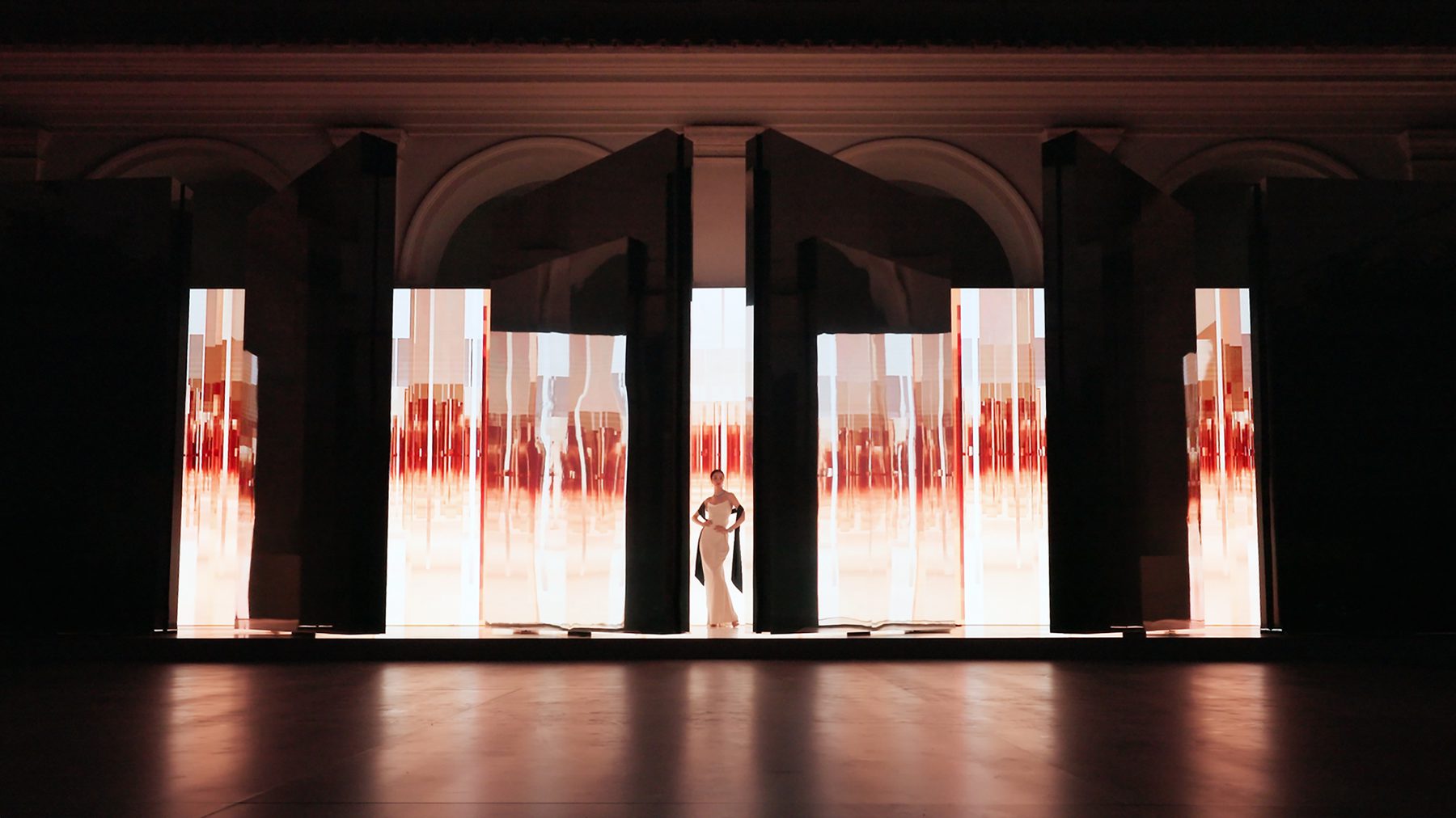 Bvlgari Aeterna event in Rome with monumental light screens — image 02