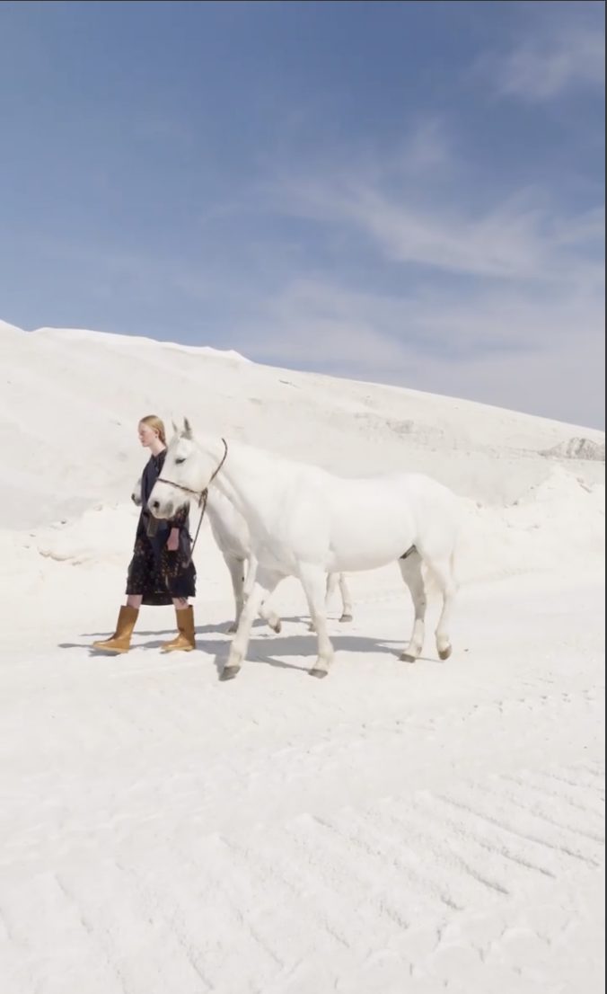Sœur Fall/Winter 2024 campaign in white landscapes — image 02