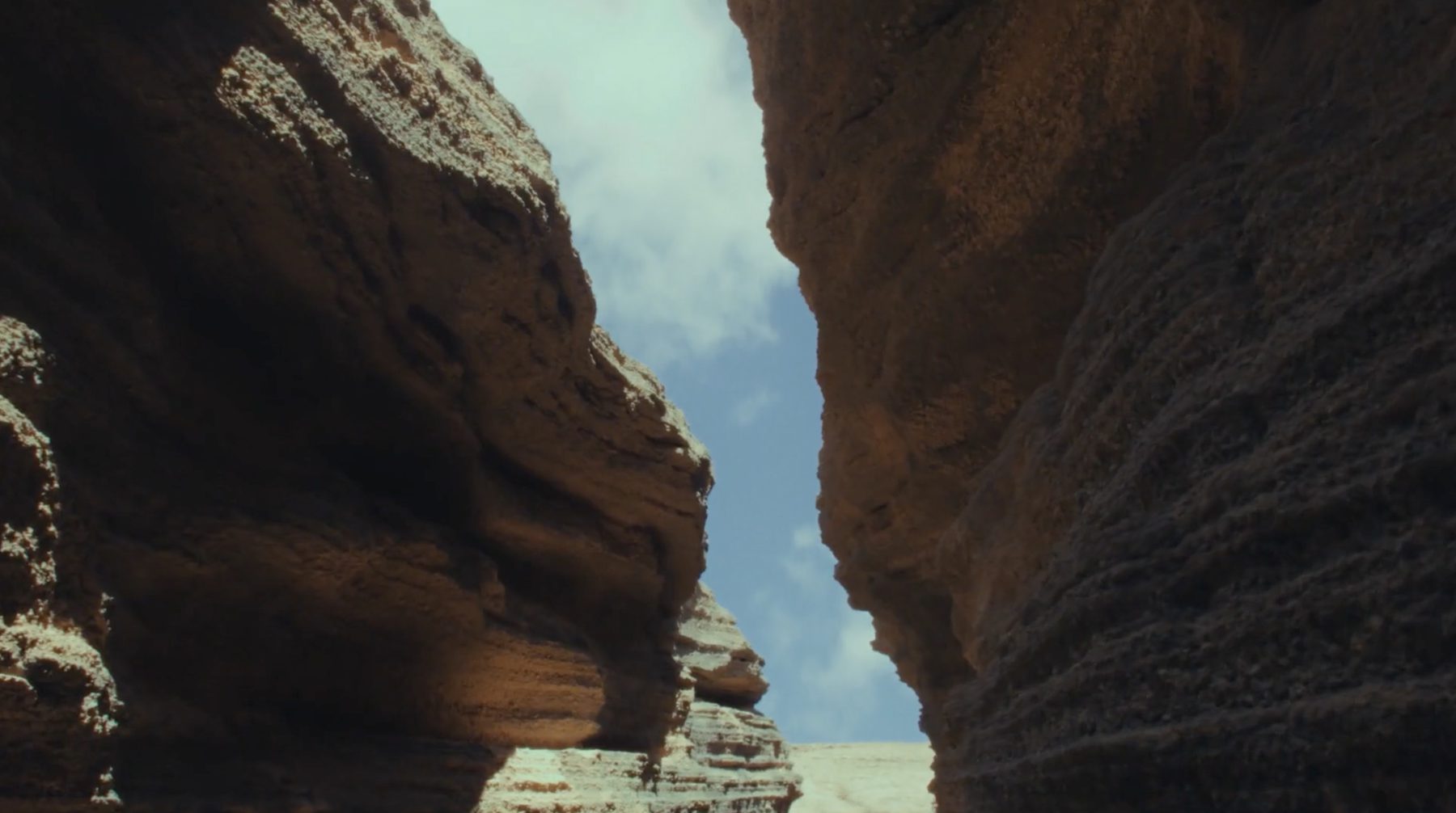 Zilli campaign film in a volcanic landscape
