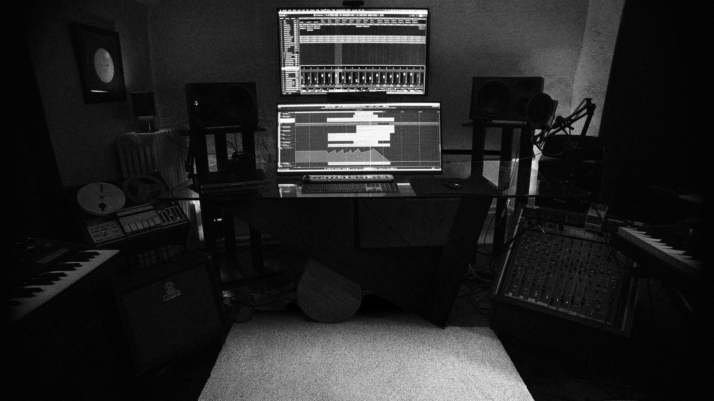 The control desk: monitors, session on screen and keyboards either side